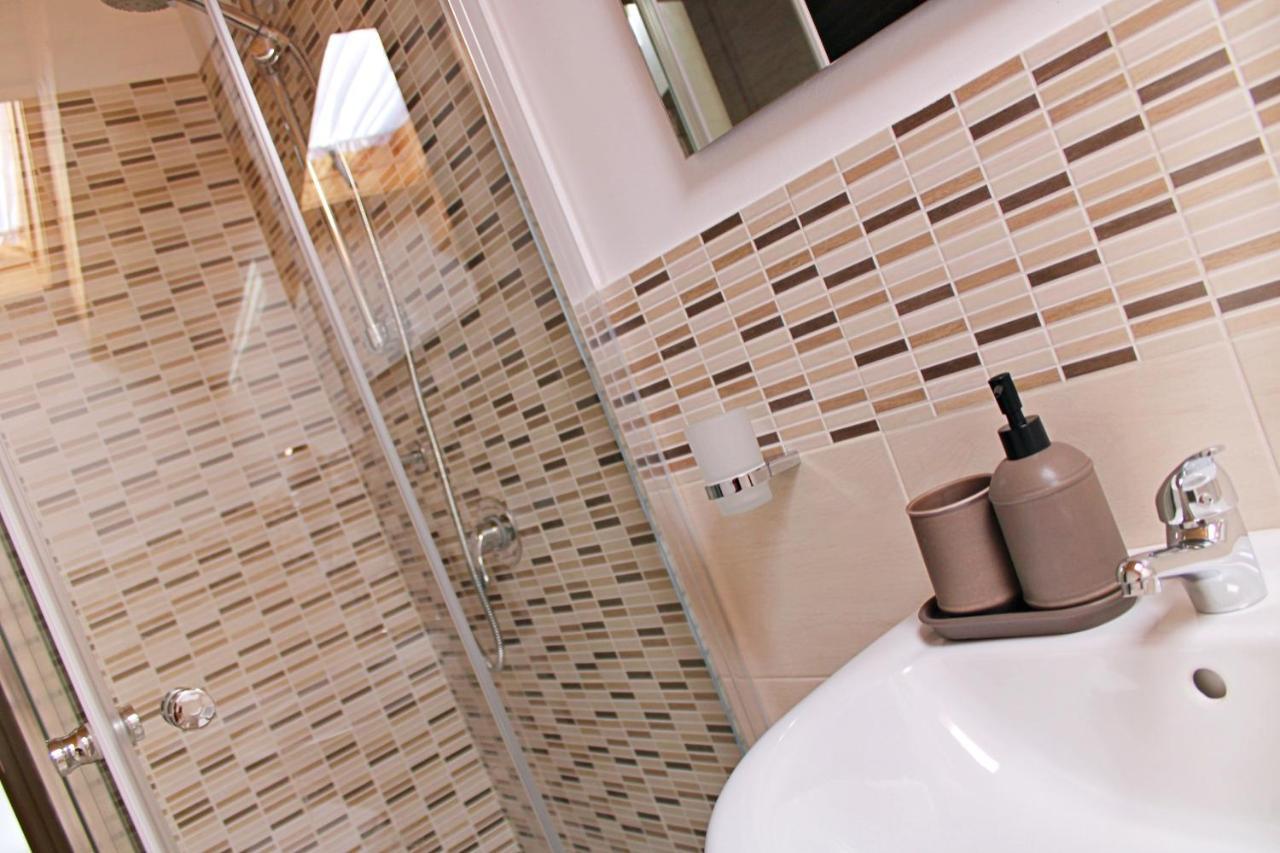 La Claudette Apartment Катания Екстериор снимка