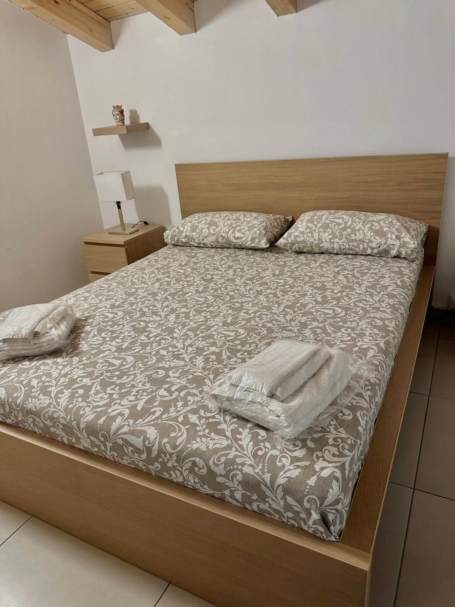 La Claudette Apartment Катания Екстериор снимка